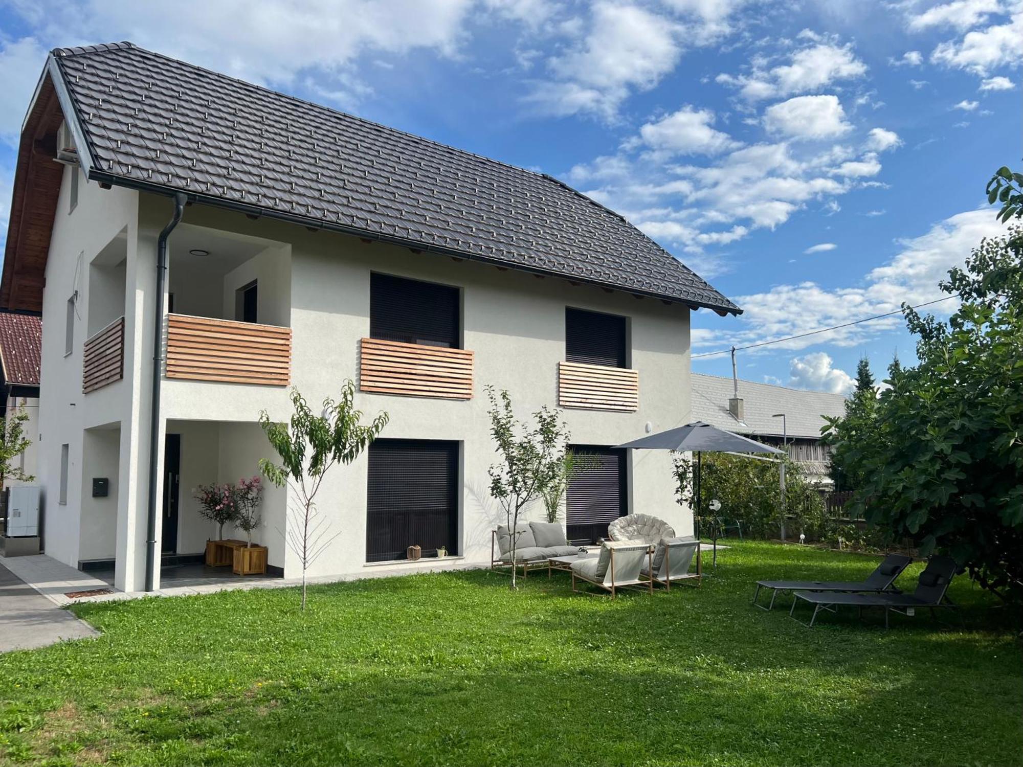 Aura Apartments Zirovnica Zewnętrze zdjęcie