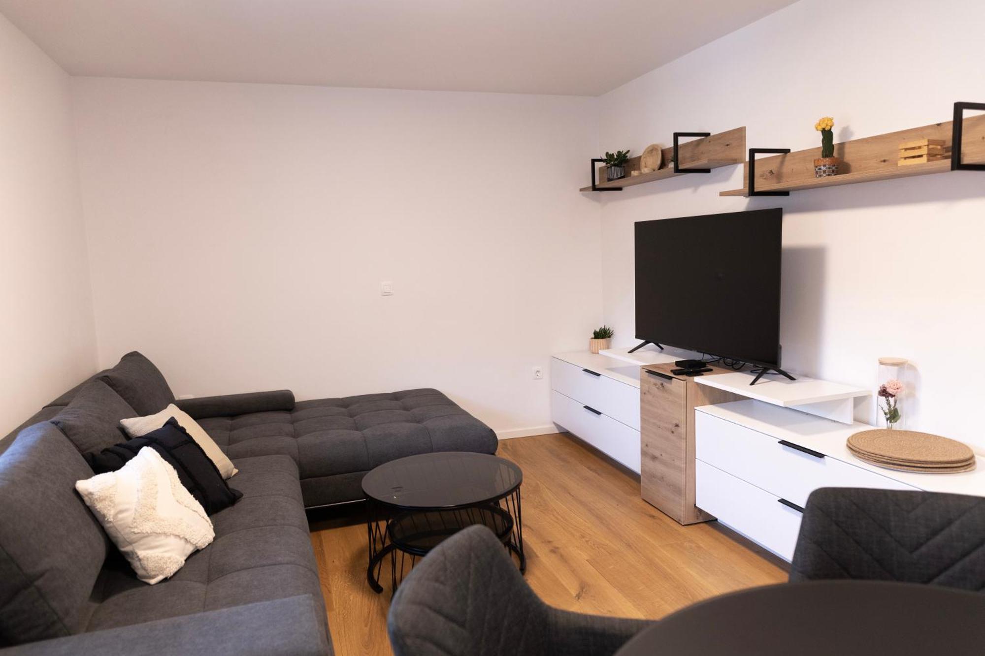 Aura Apartments Zirovnica Zewnętrze zdjęcie
