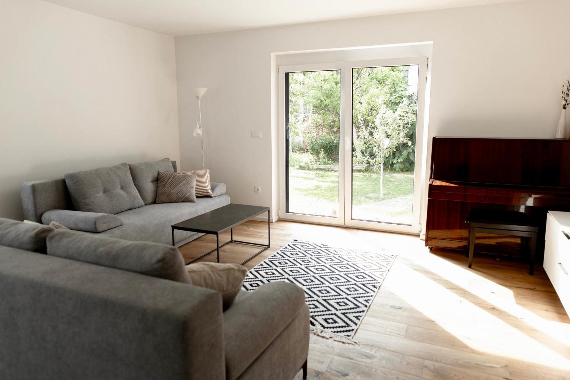 Aura Apartments Zirovnica Zewnętrze zdjęcie